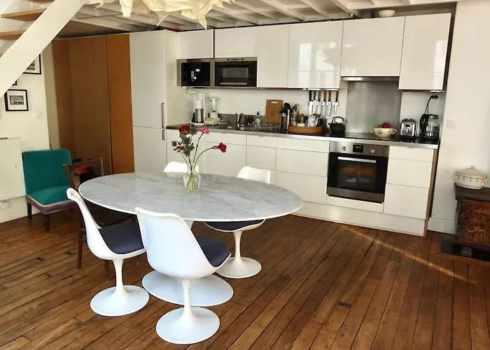 Loft Style 4 People In And Trendy Appartement